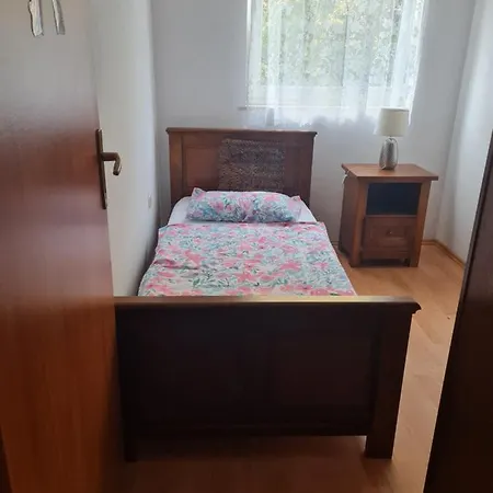 Apartman Pepi * מדולין
